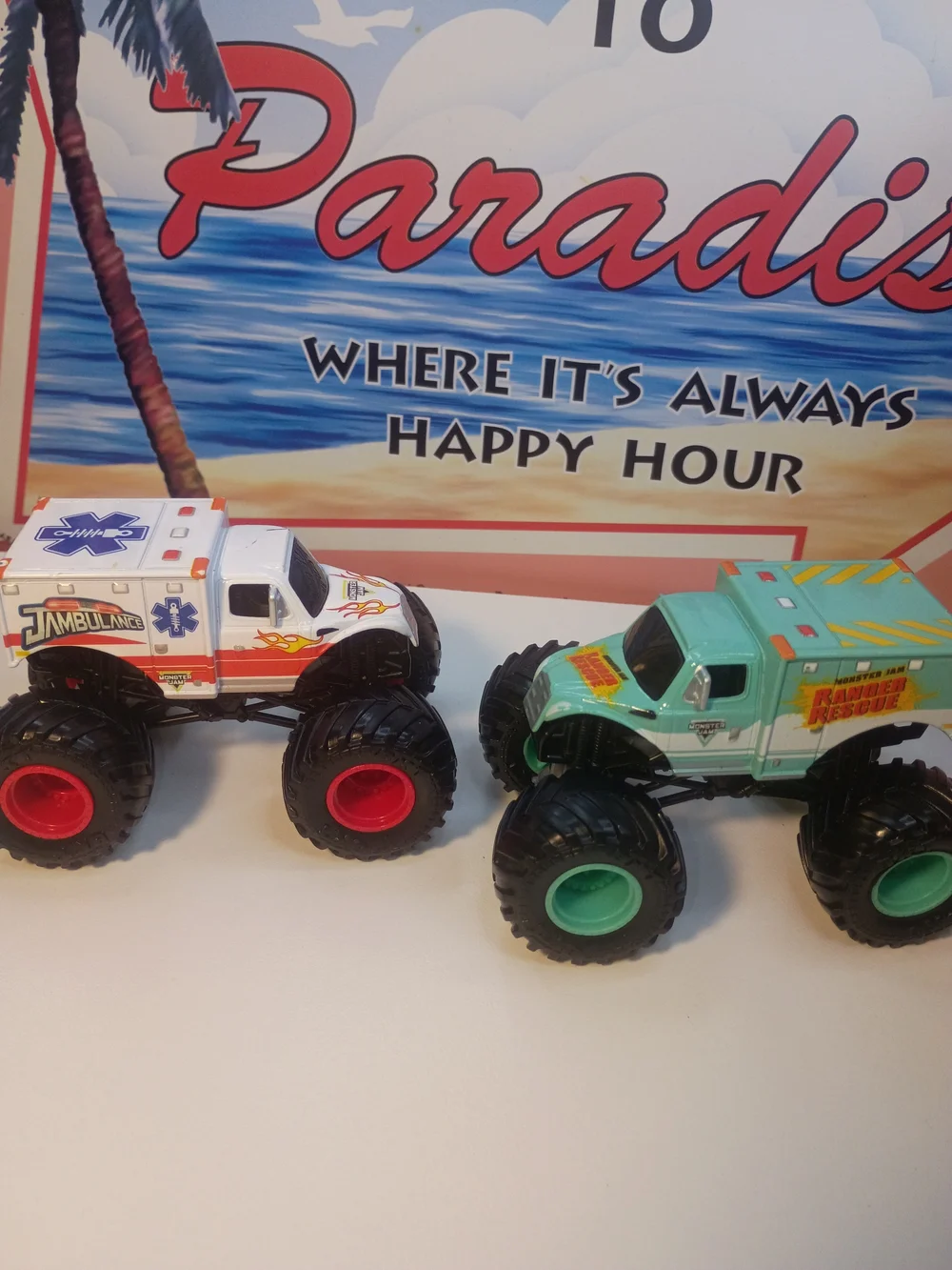 Lot Of 2 Monster Jam Monster Trucks Jambulance & Rescue Ranger 1/64 Scale